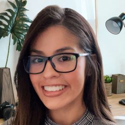 Denise Estrada Headshot